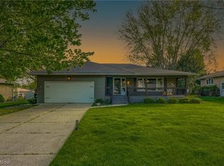 641 Lander Dr, Highland Heights, OH