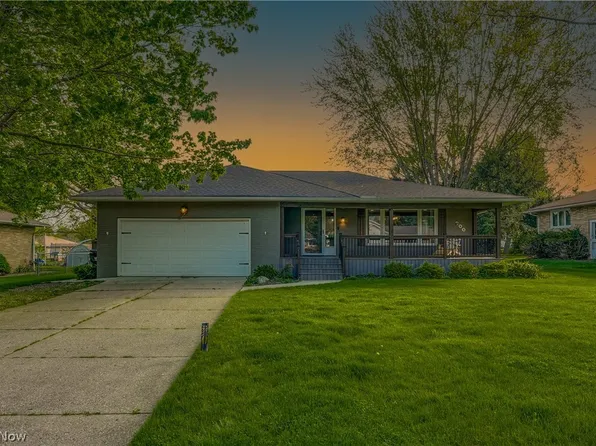 641 Lander Dr, Highland Heights, OH 44143