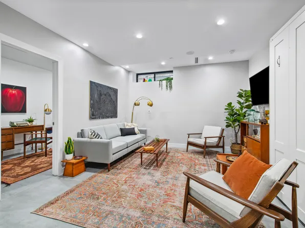 135 Johnson Avenue image 5 of 10