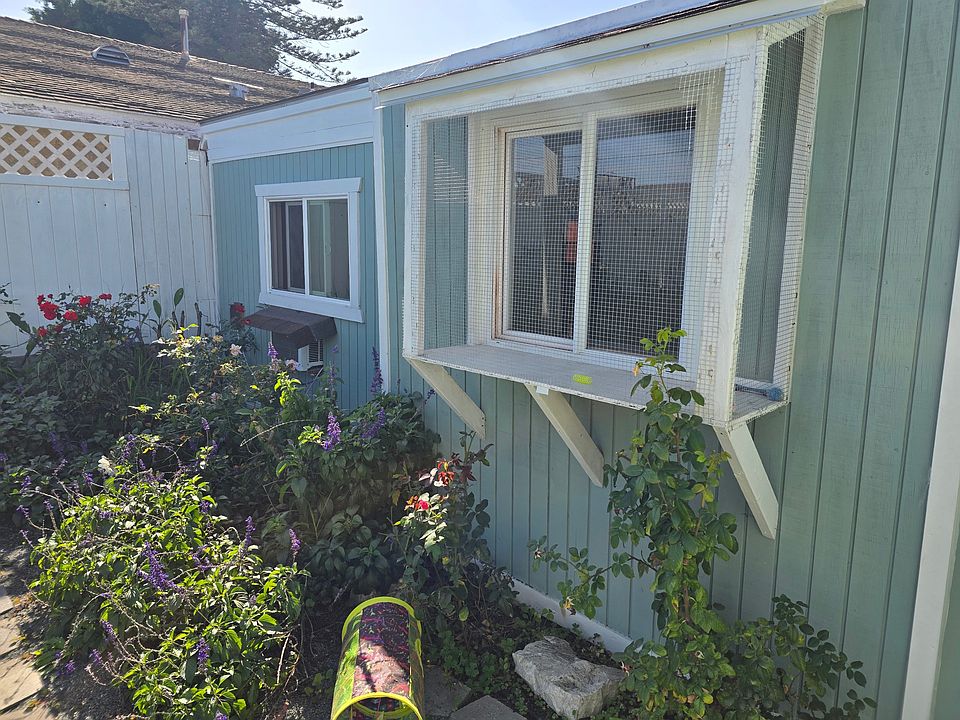 1st image of 25916 Market Pl #1
