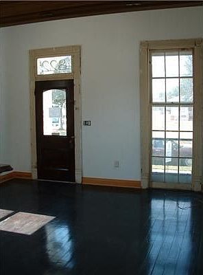 2nd image of 822 Franklin Ave