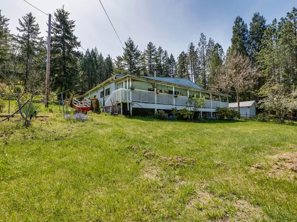 2239 Standley Rd, Glide, OR 97443