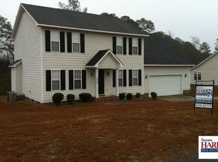 222 Somerset Dr, Raeford, NC 28376