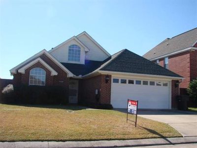 1328 S 24th 1/2 St, Nederland, TX, 77627