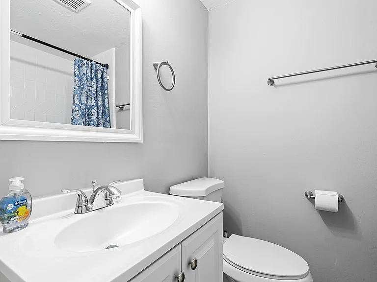 Home across from Orange Park Mall, close to shopping, transportation on Blanding Blvd. Right near Wells Road and I-295
