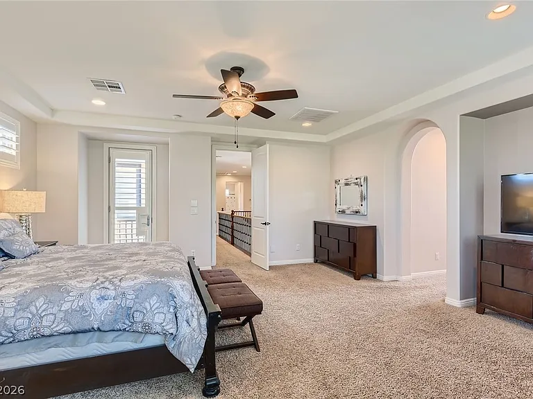 1041 Baronet Dr — Photo 25