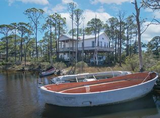 118 Anglers Rd, Carrabelle, FL 32322
