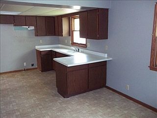 3rd image of 63 S Sumac Dr
