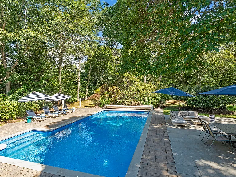 44 Midhampton Ave — Photo 22