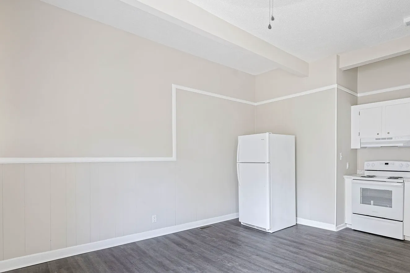 1 bed, 750 sqft, $1,000 — Photo 4