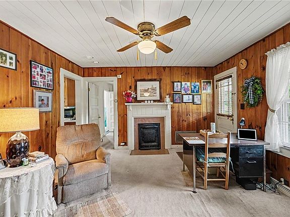 5th image of 133 Mountain View Rd