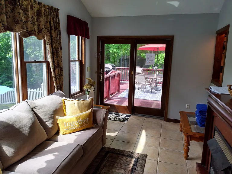 12 Cedarcrest Dr — Photo 6