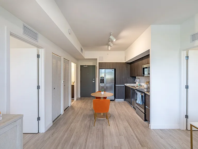 Solina Old Cutler Apartments — Photo 10
