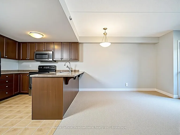 43 Goodwin Dr #307 — Photo 20