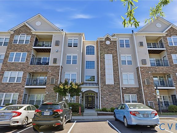 3rd image of 1000 Westwood Village Way Unit 103