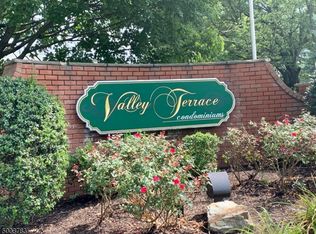 1152 1a Valley Rd #210, Wayne, NJ 07470