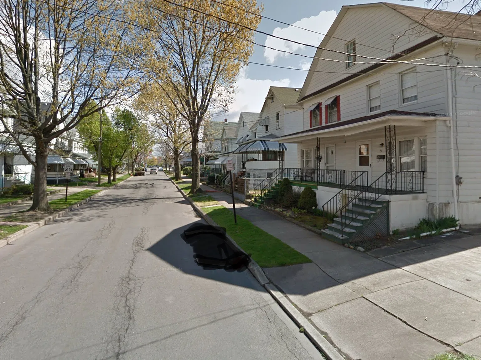 3 bed, 1344 sqft, $1,600 — Photo 2