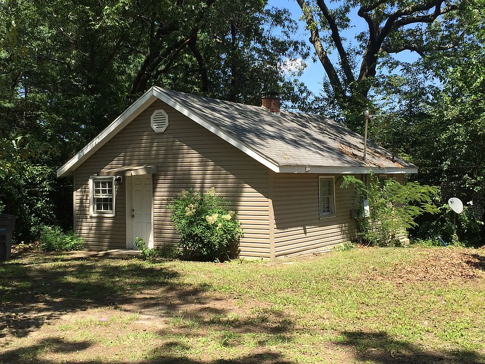 1st image of 502 Pine Knoll Dr