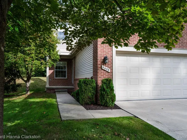 6608 Pond View Rd, Clarkston, MI 48346