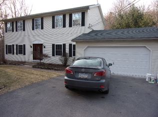 2365 Pine Run Rd, Laurel Run, PA 18706