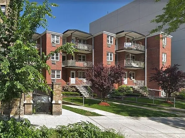 2963 Ocean Pkwy APT 3F, Brooklyn, NY 11235