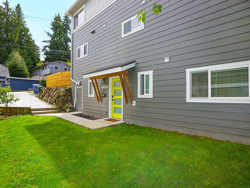 Yard and Entry
