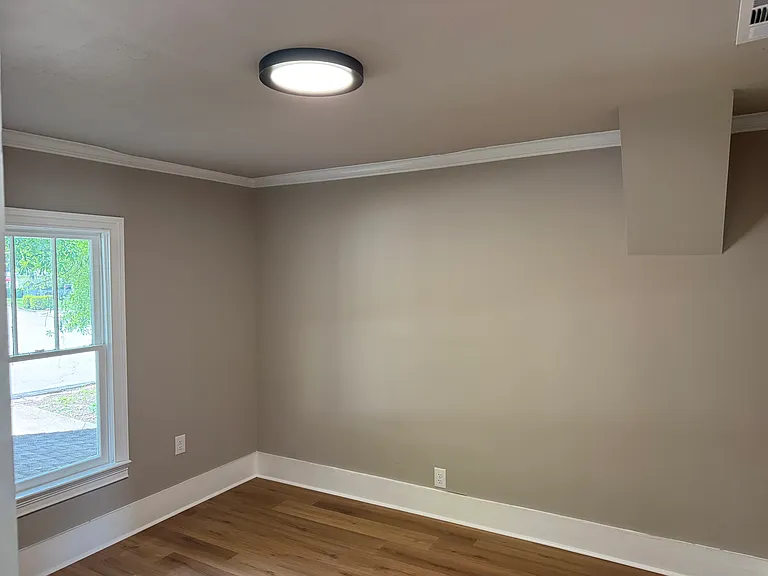 920 Cardinal Dr — Photo 12