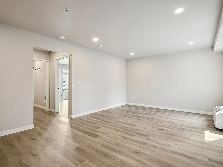 5480 NE 36th Ave — Photo 19