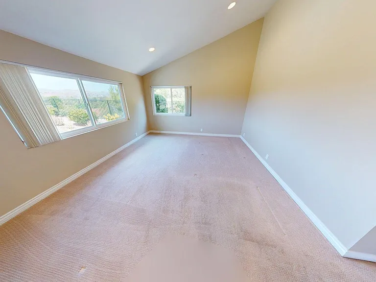 2080 Channelford Rd — Photo 18