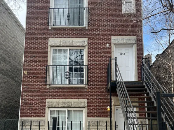 1250 S Kolin Ave, Chicago, IL 60623