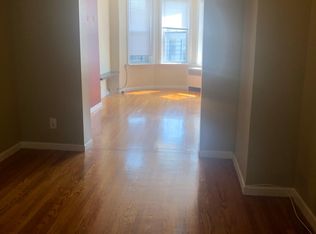 6092 69th Ave, Ridgewood, NY 11385