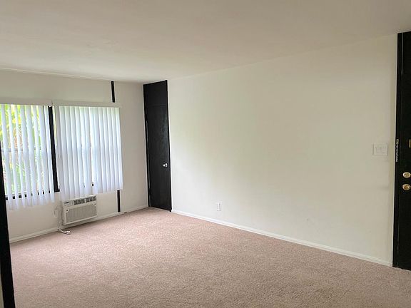 2nd image of 13124 Valleyheart Dr #3/4
