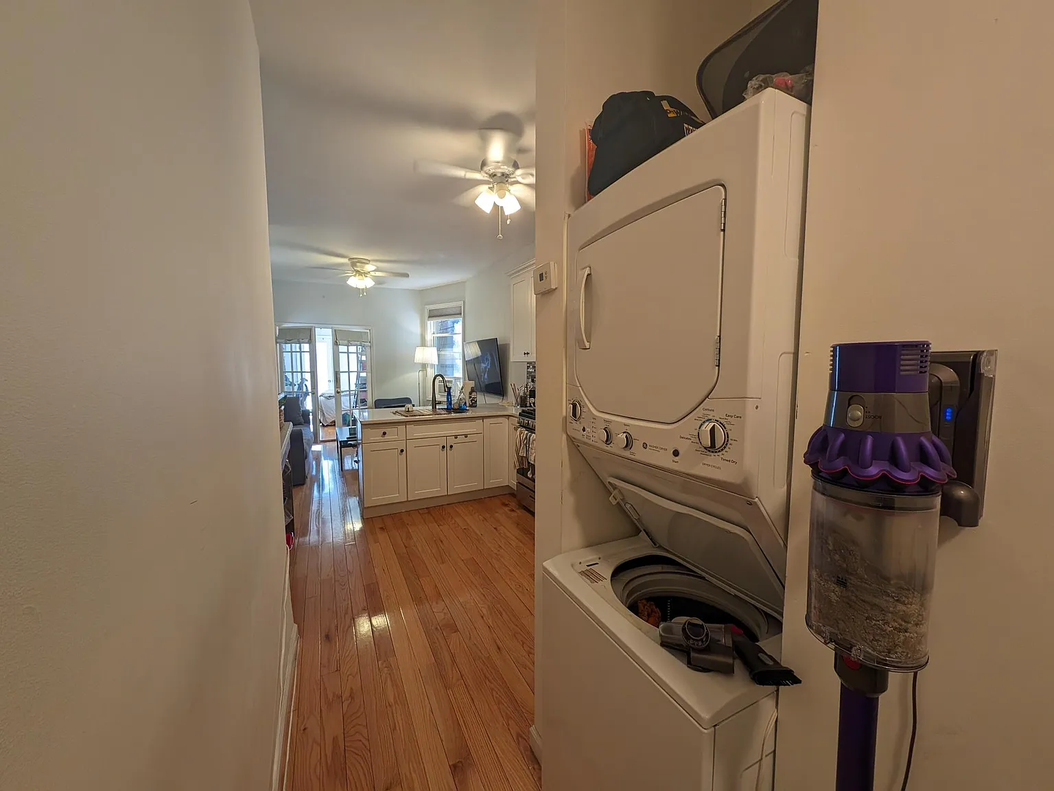 2 bed, 648 sqft, $2,900 — Photo 4