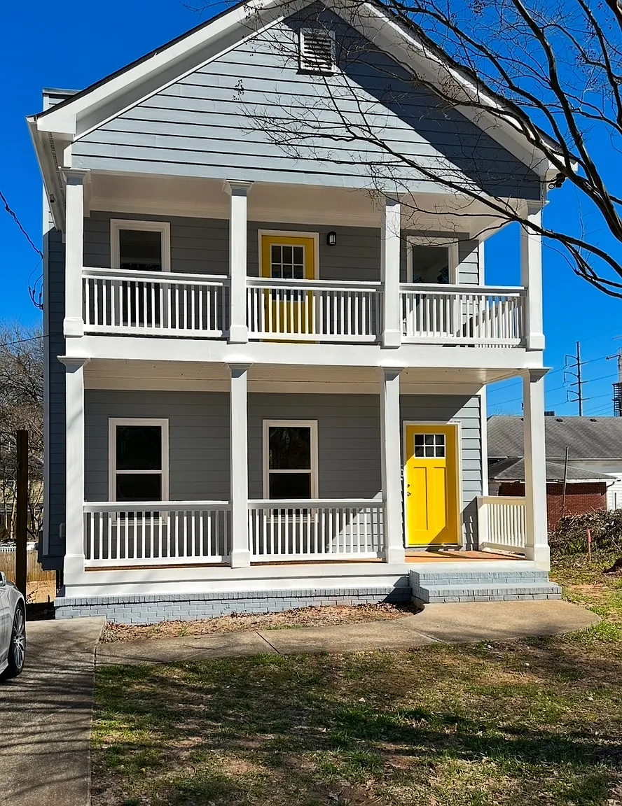 339 Elm St NW — Photo 1