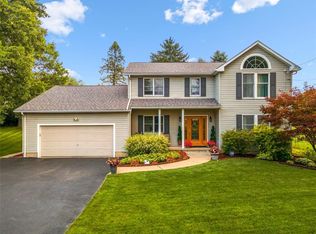 221 W Woodland Dr, Aliquippa, PA 15001