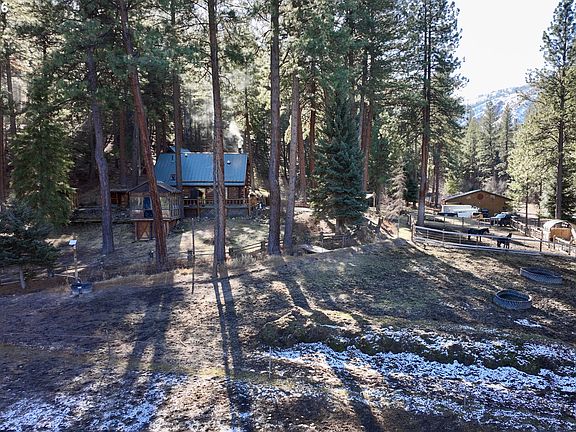 4th image of 25855 Pine Creek Rd