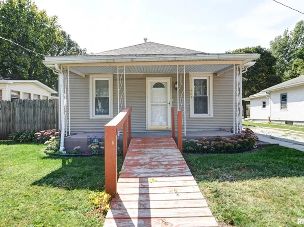 407 Midland Blvd, Tovey, IL 62570