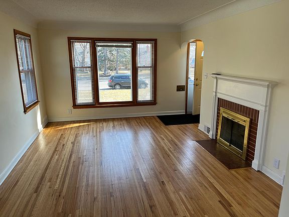 MAC-150 sound insulated windows and doors provides premium acoustical and insulation qualities.