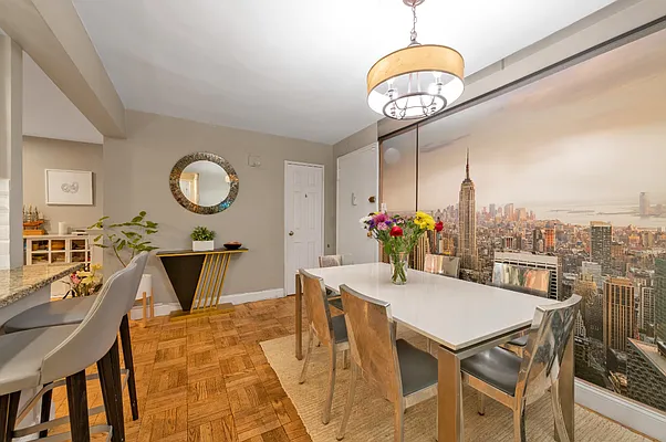 Sold by Skylux Realty, Inc | media 3