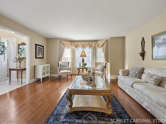 4th image of 1115 Marcella Ln