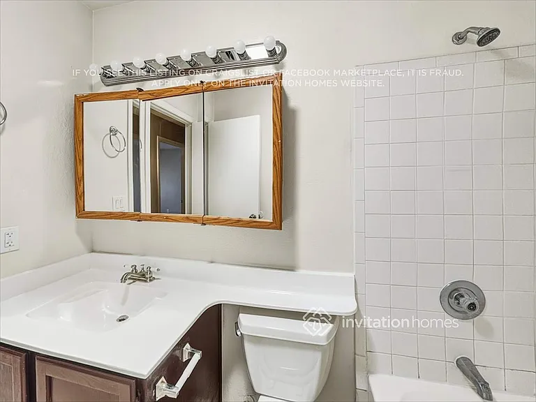 6526 N 69th Dr — Photo 18