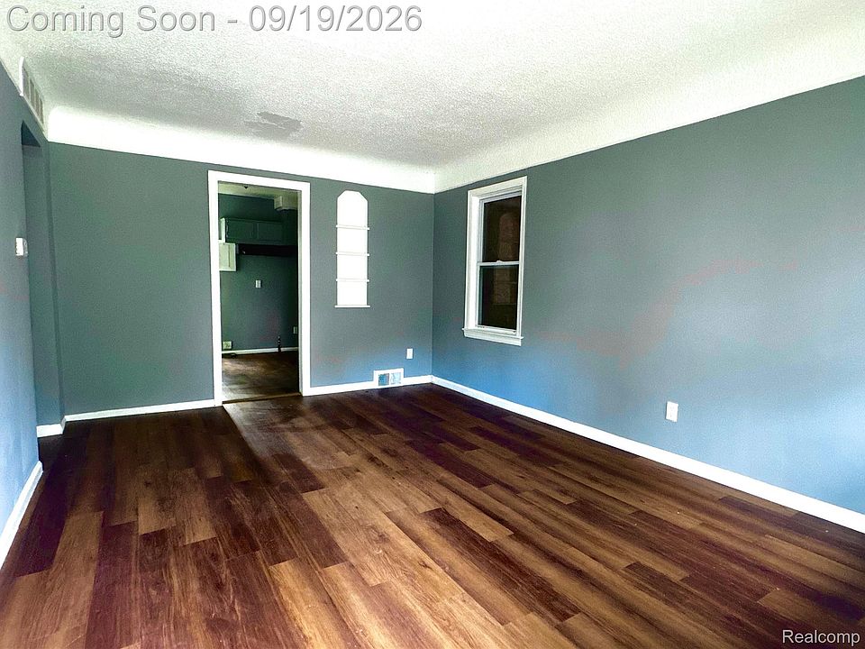11667 Stahelin Ave, photo 3