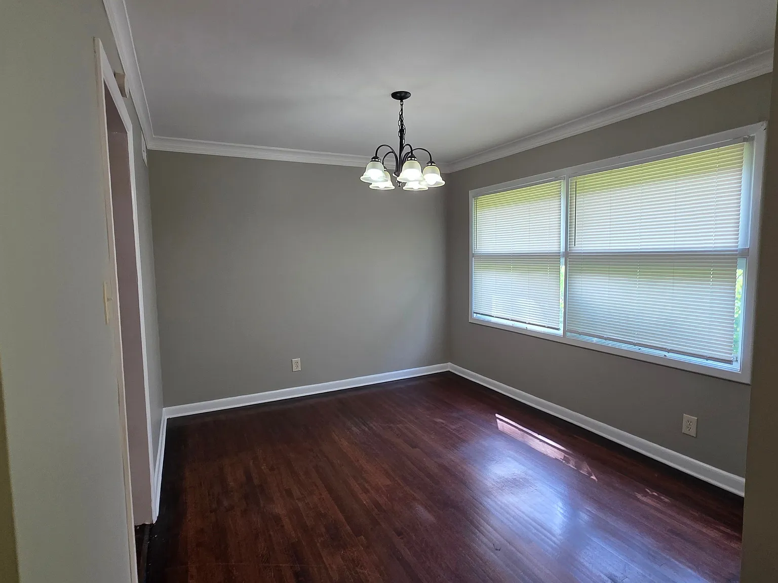 3-Bedroom Home with Bonus Den, Enclosed Porch & Fenced Backyard — Photo 4