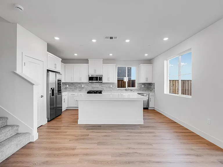 5512 Ironwood Ave — Photo 3