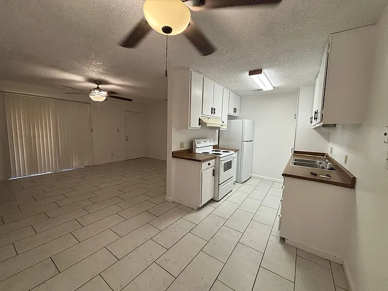 5181 E Olive Ave #118 — Photo 5