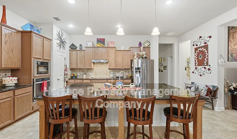 2084 Tejas Pecan — Photo 10