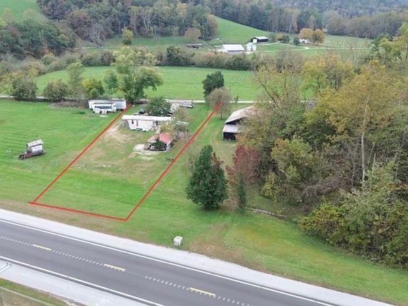 2nd image of 202 White Oak Rd