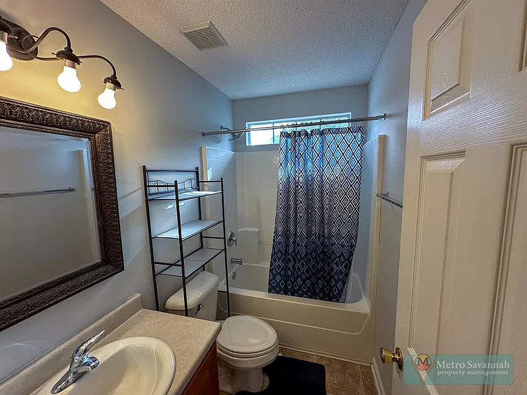 104 Kaylin Ct — Photo 11