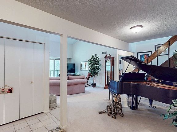 4th image of 171 Court Dr APT 301