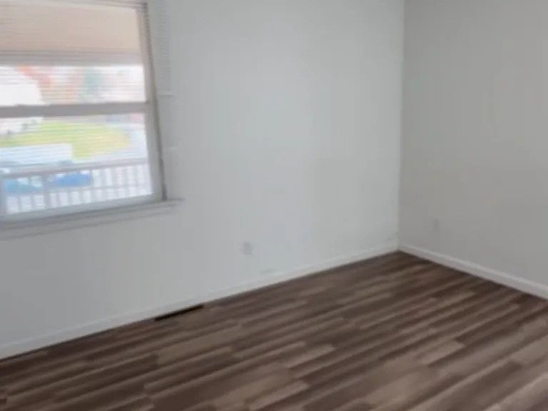 546 Junction St — Photo 3